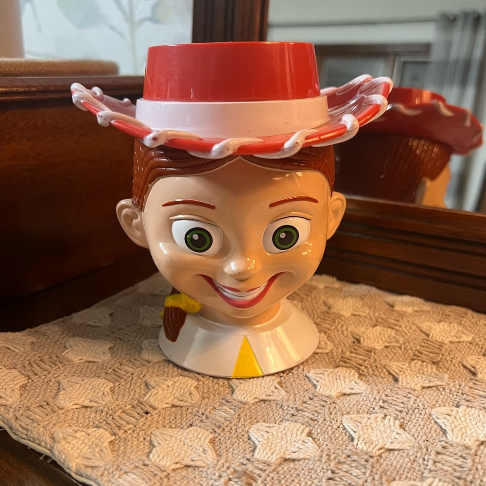 DISNEY On Ice Pixar Toy Story‎ Jessie the Cowgirl Flip Top Mug